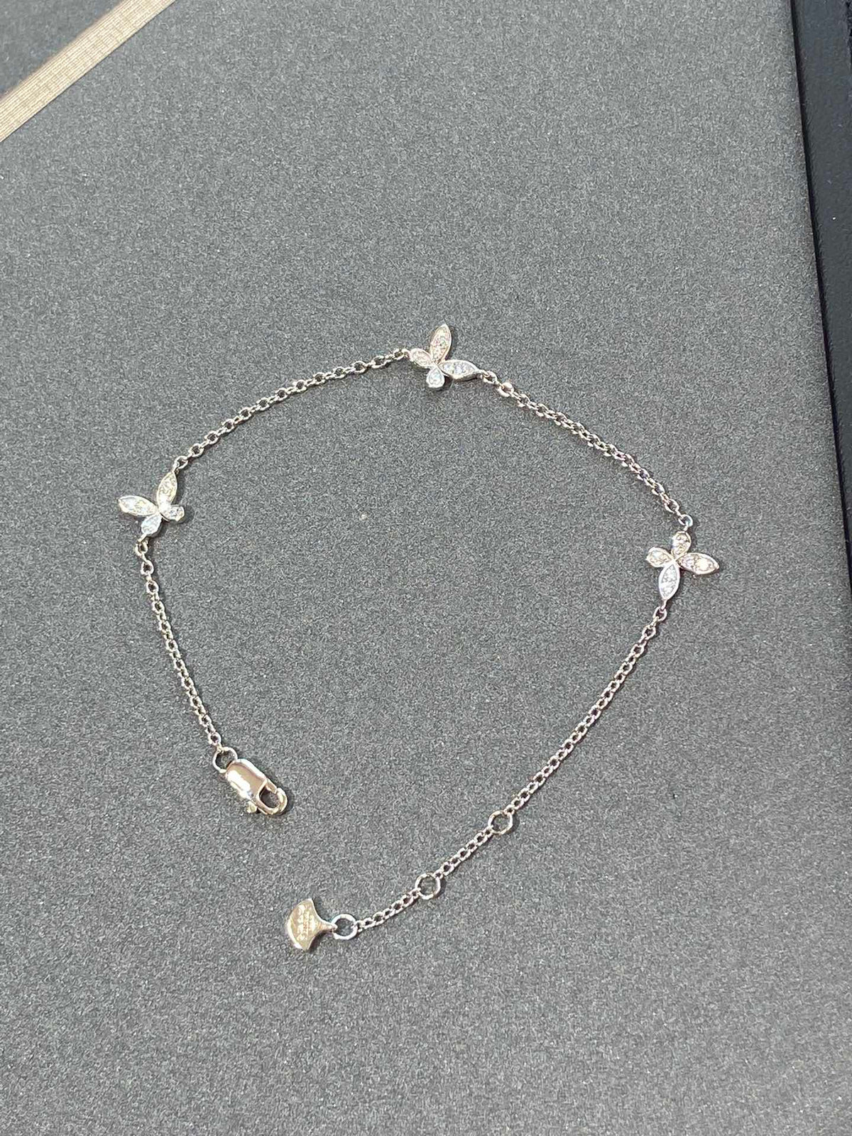 GRAFF CLASSIC BUTTERFLY PETITE DIAMOND SILVER NECKLACE